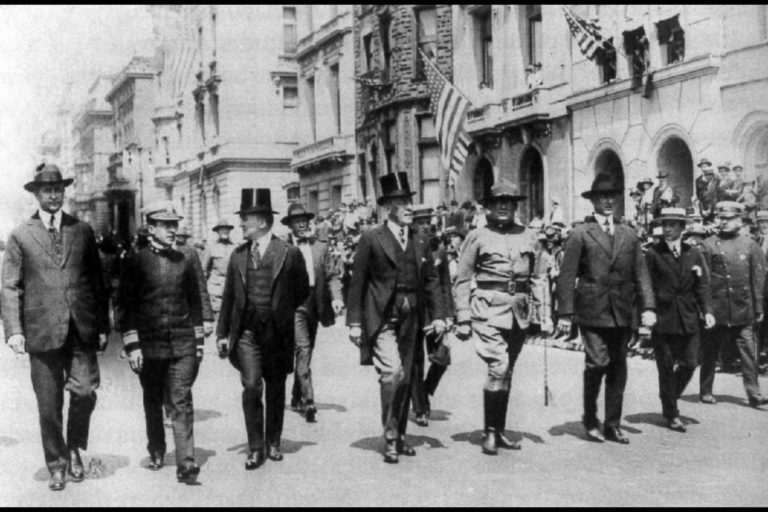 Jesse Jones, Admiral Cary T. Grayson, Joseph Tumulty, and President Woodrow Wilson